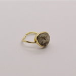 Load image into Gallery viewer, Gold-Plated Labradorite Ring
